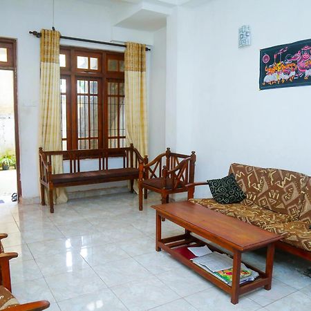 Nisansala Homestay Kandy Deiyannewela Eksteriør bilde