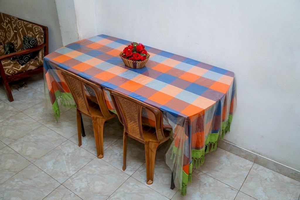 Nisansala Homestay Kandy Deiyannewela Eksteriør bilde