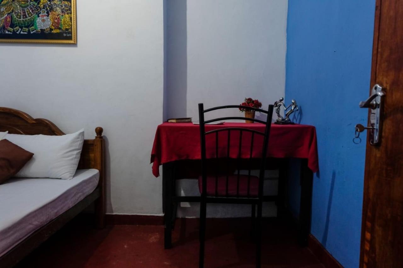 Nisansala Homestay Kandy Deiyannewela Eksteriør bilde