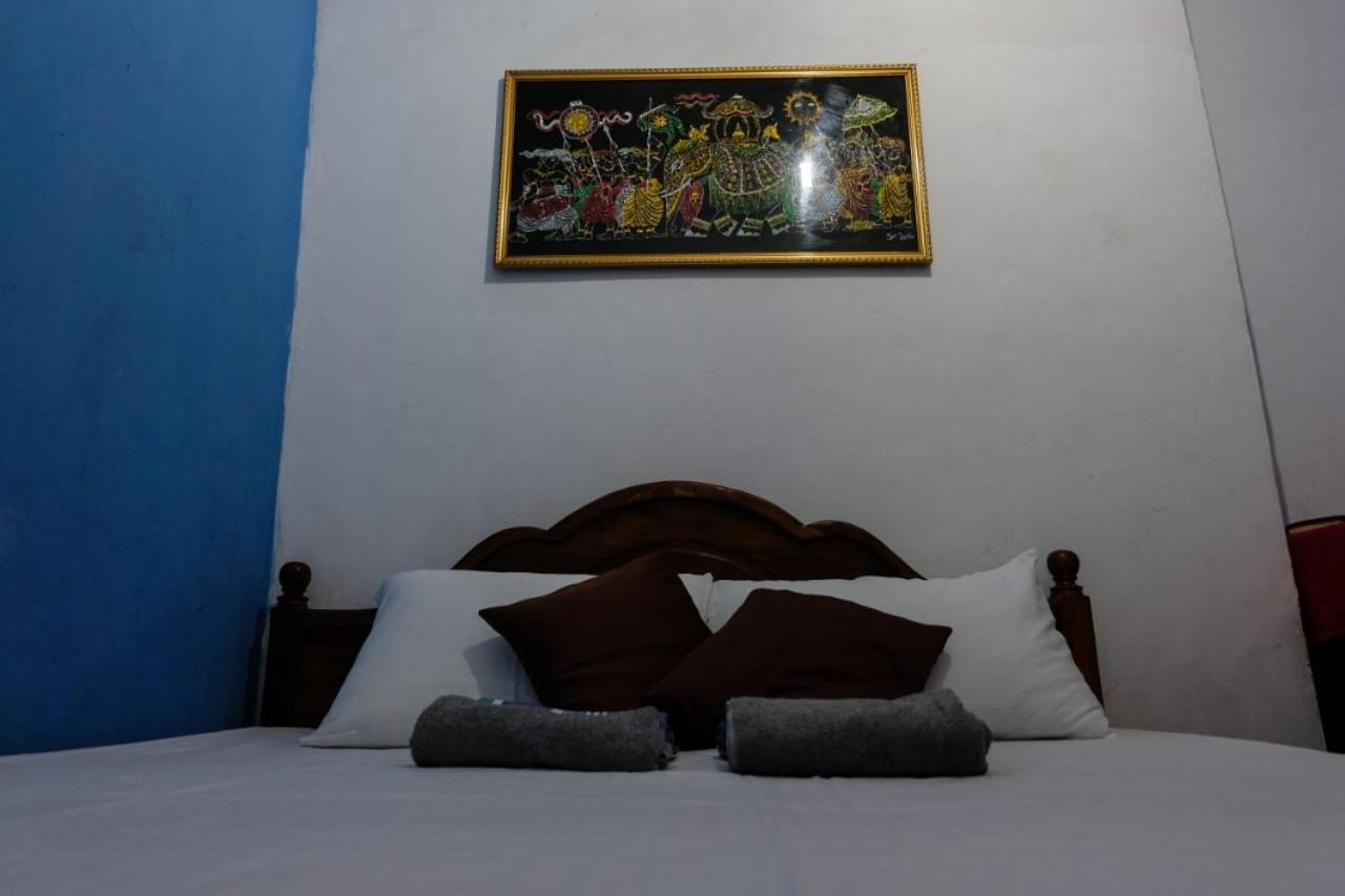 Nisansala Homestay Kandy Deiyannewela Eksteriør bilde