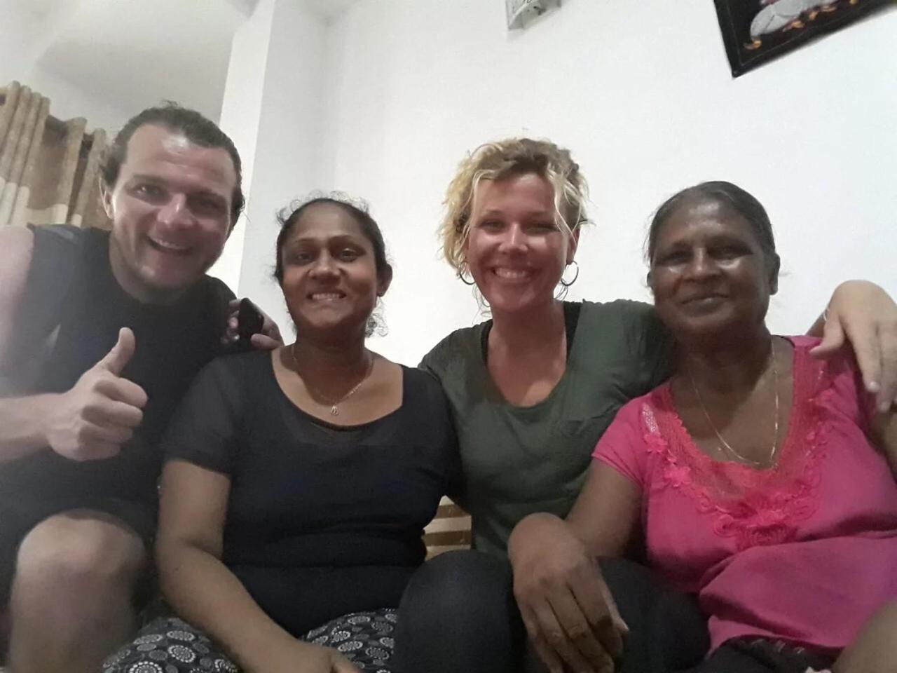 Nisansala Homestay Kandy Deiyannewela Eksteriør bilde