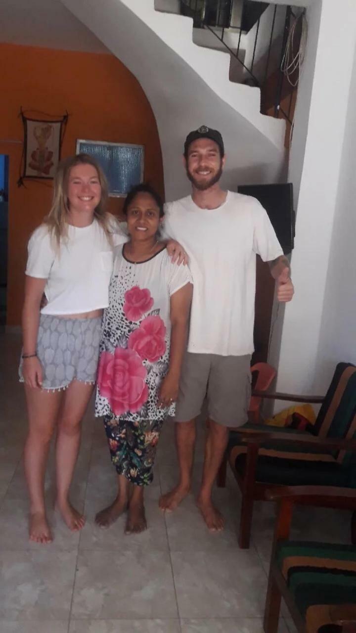 Nisansala Homestay Kandy Deiyannewela Eksteriør bilde