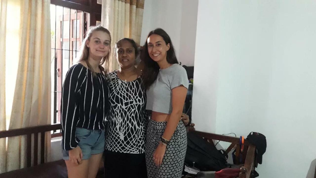 Nisansala Homestay Kandy Deiyannewela Eksteriør bilde